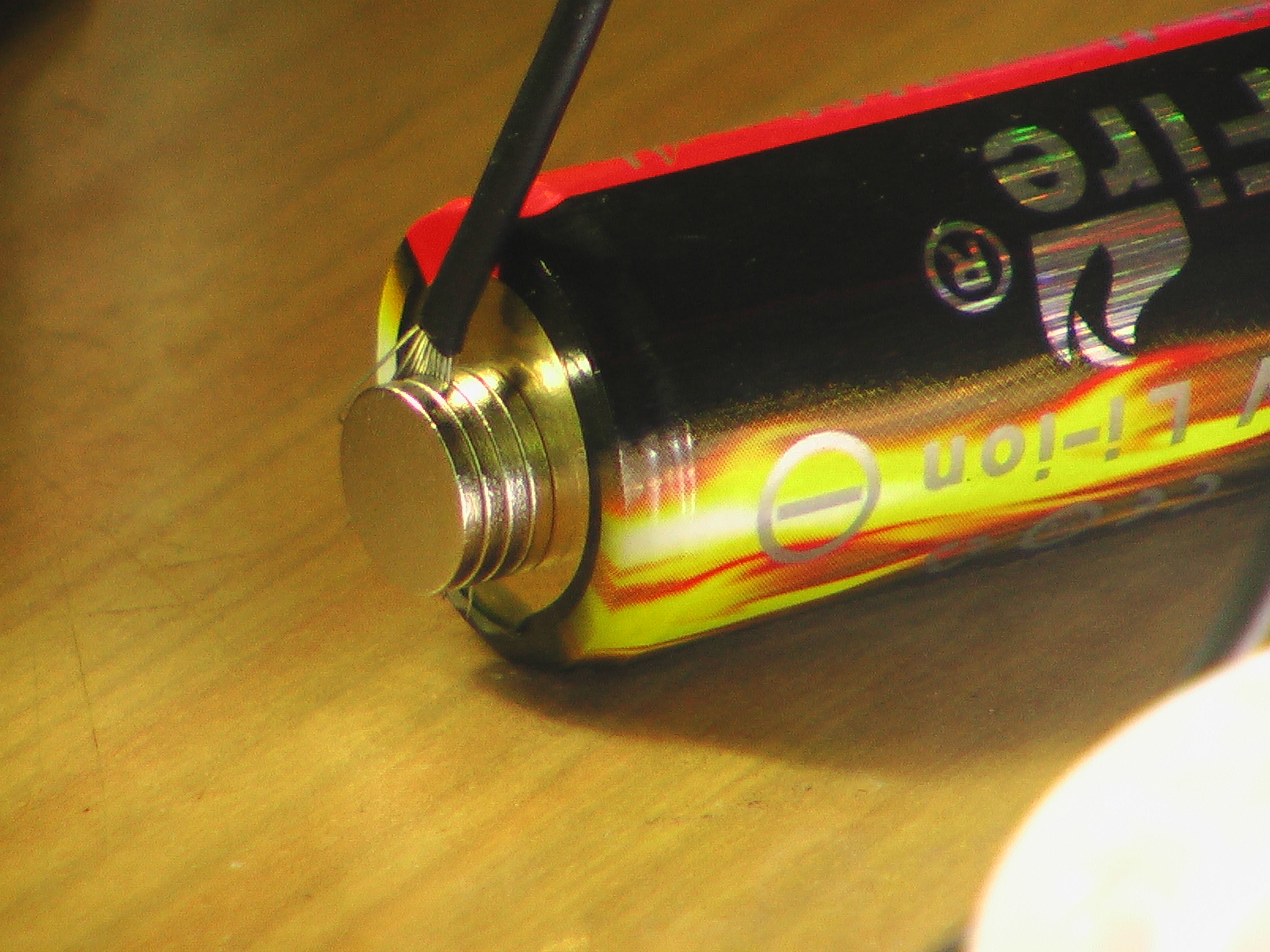 Неодимовые магниты вместо клемм