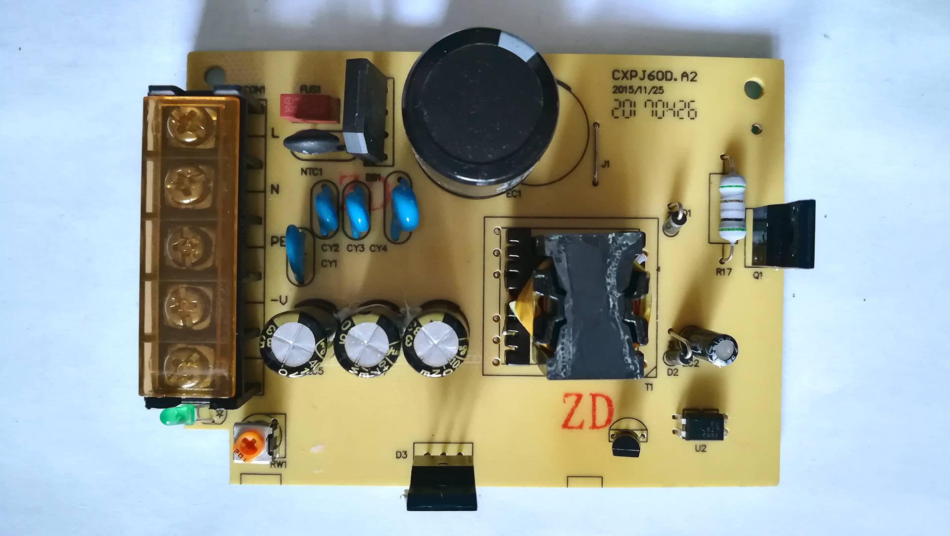 Разборка блока питания для светодиодной ленты (60 ватт)