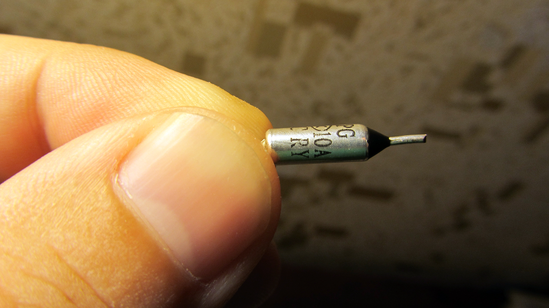 Сгорел предохранитель